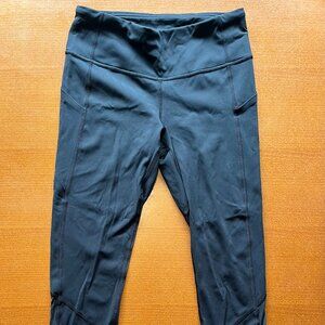 Lululemon Cropped Athletic Tights